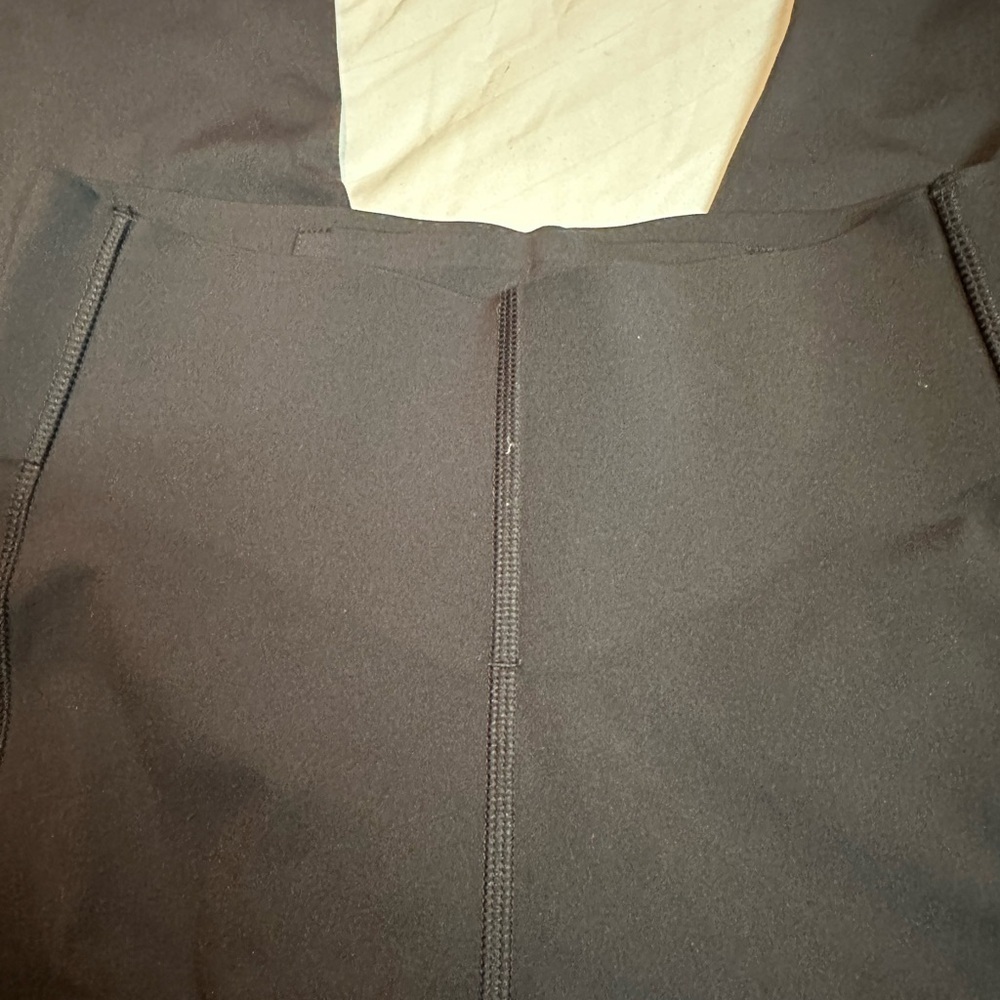 PINK Victoria's Secret Black Leggings with Stretchy Fit and Wide Waistband - Picture 4 of 5